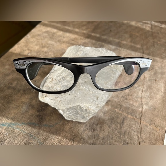 Vintage Cat Eye Glasses - Picture 6 of 6